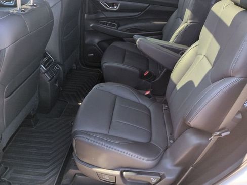 Used 2026 Subaru Ascent Limited AWD/4WD image 34