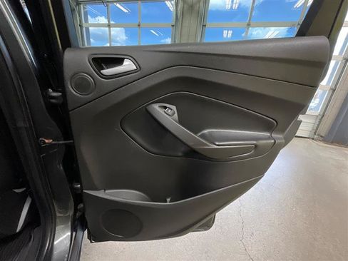 Used 2019 Ford Escape Titanium AWD/4WD image 25