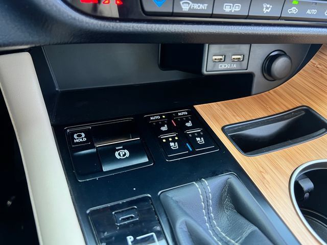 Used 2021 Lexus RX 350L FWD w/ Premium Package image 25
