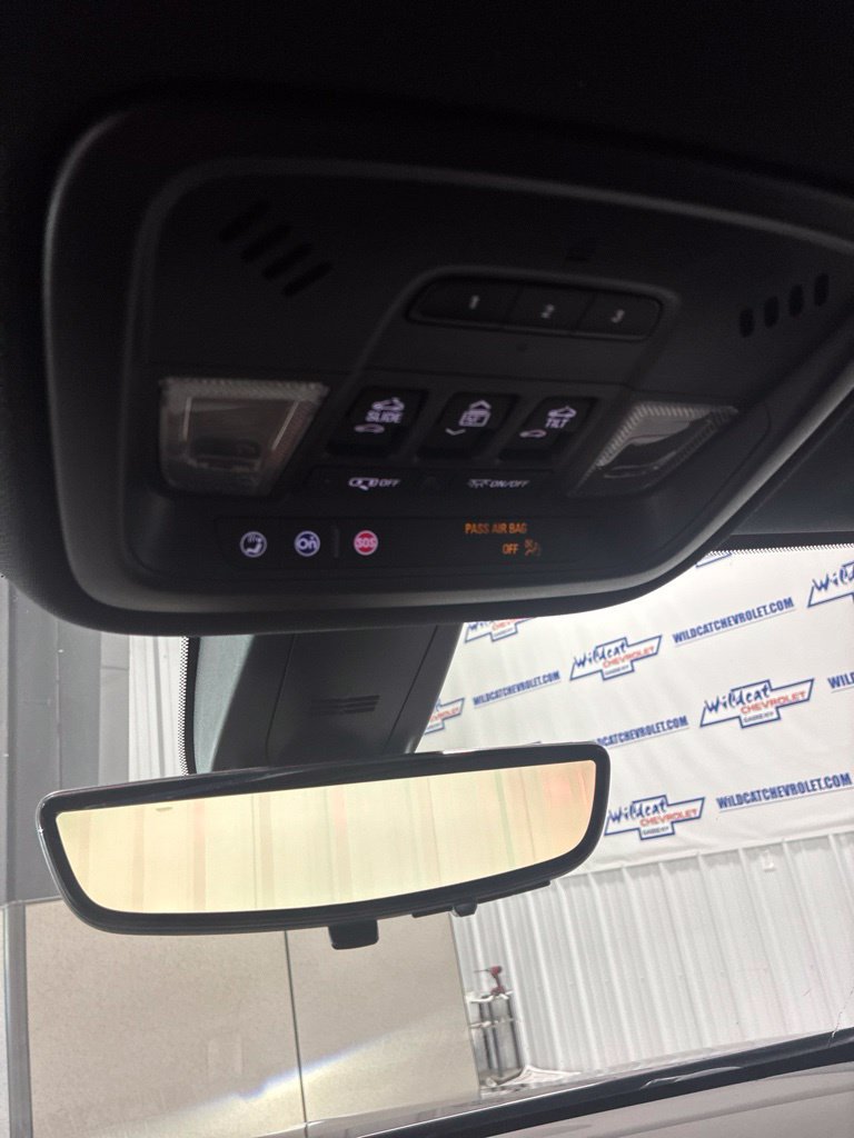 Used 2023 Chevrolet Traverse High Country w/ LPO, Floor Liner Package AWD/4WD image 33