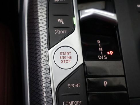 Used 2025 BMW 330i xDrive Sedan w/ M Sport Package image 37