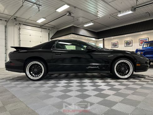 Used 1999 Pontiac Firebird Formula w/ SLP Firehawk Pkg image 17
