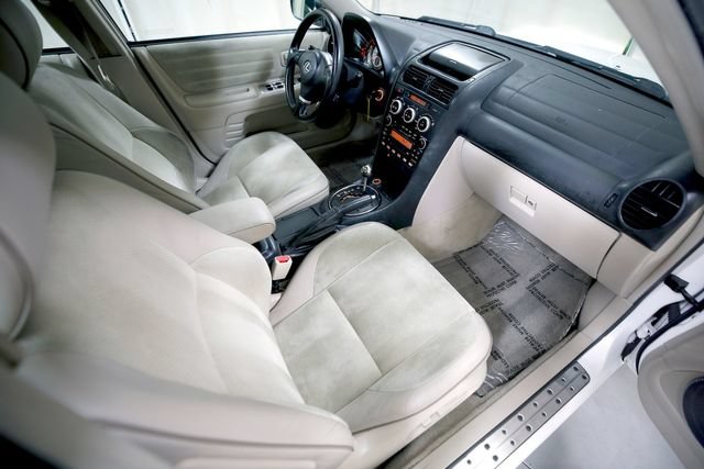 Used 2004 Lexus IS 300 w/ Pwr & Alcantara Pkg RWD image 5