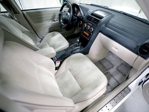 Used 2004 Lexus IS 300 RWD image 5