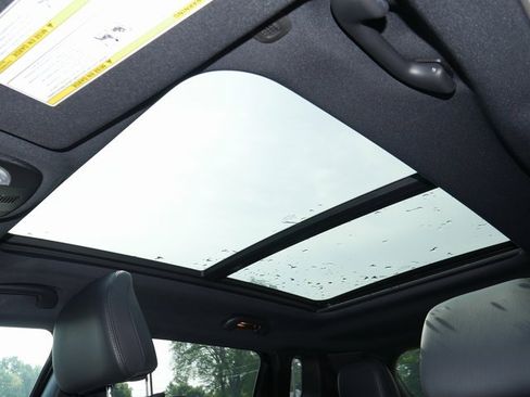 New 2025 Jeep Compass Limited w/ Sun & Sound Group image 3