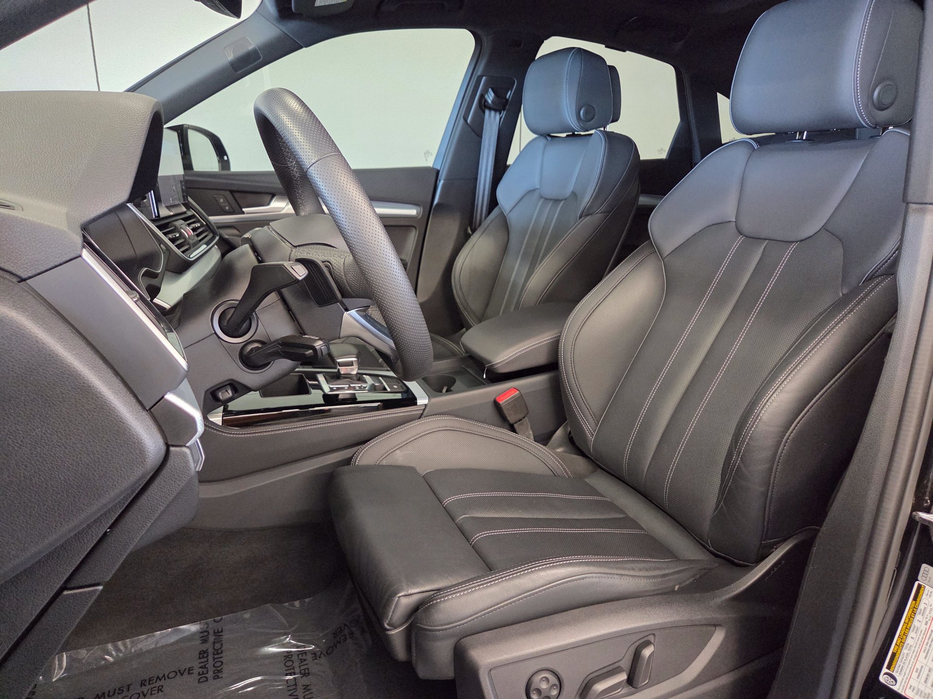 Used 2025 Audi Q5 Prestige w/ Prestige Package AWD/4WD image 5