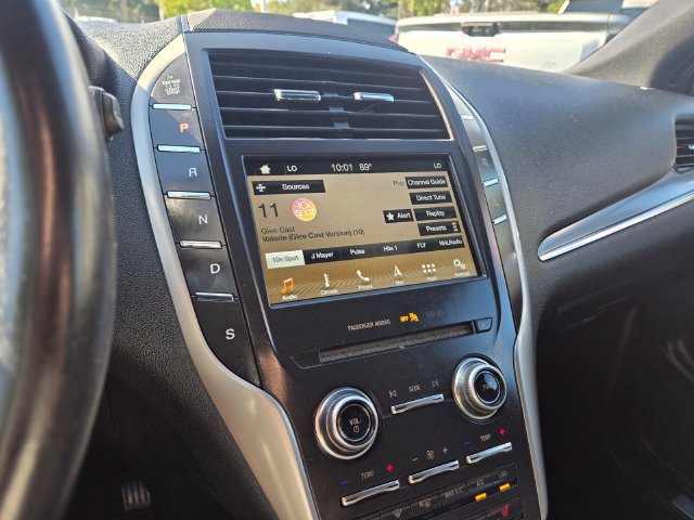 Used 2017 Lincoln MKC Select w/ Select Plus Package FWD image 17