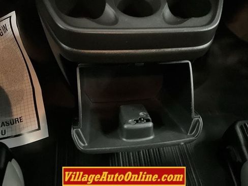 Used 2020 Chevrolet Express 2500 w/ Driver Convenience Package RWD image 18
