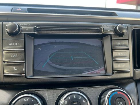 Used 2015 Toyota RAV4 LE image 13