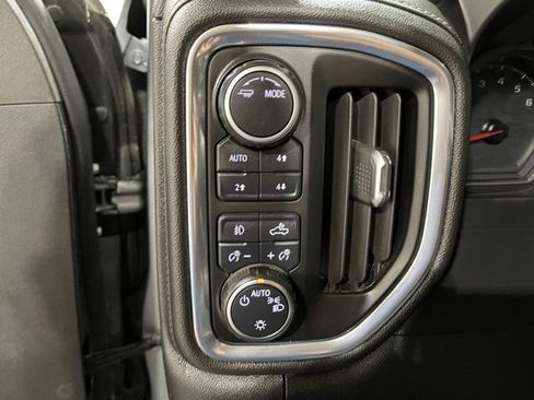 Used 2020 Chevrolet Silverado 1500 RST image 11