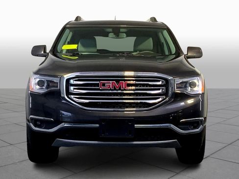 Used 2018 GMC Acadia SLT image 3