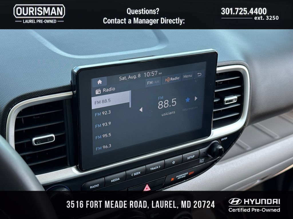 Certified 2024 Hyundai Venue SEL FWD image 12