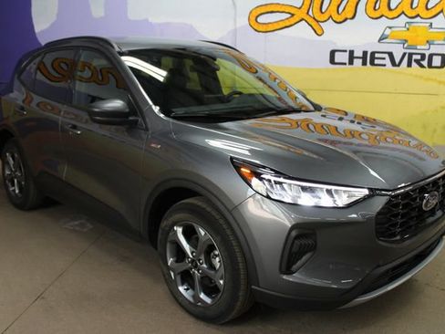 Used 2025 Ford Escape ST-Line AWD/4WD image 4