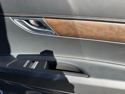 Used 2024 Genesis GV80 2.5T image 38