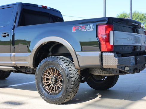 Used 2017 Ford F250 King Ranch w/ King Ranch Ultimate Package AWD/4WD image 5