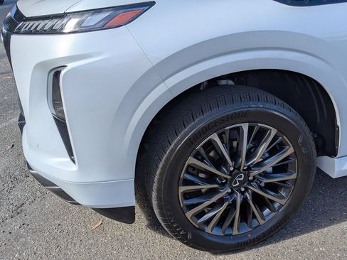 New 2027 INFINITI QX80 Autograph AWD/4WD image 10