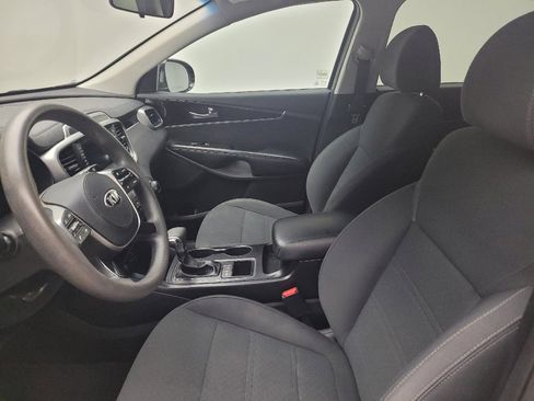 Used 2019 Kia Sorento AWD image 17