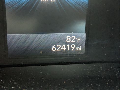 Used 2022 Hyundai Elantra SEL FWD image 26