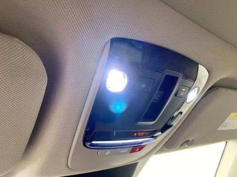 Used 2022 Kia Sorento EX w/ Panoramic Sunroof Package image 25