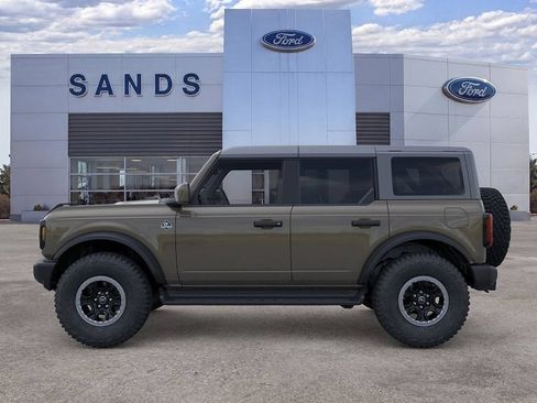 New 2026 Ford Bronco Outer Banks w/ Sasquatch Package AWD/4WD image 3