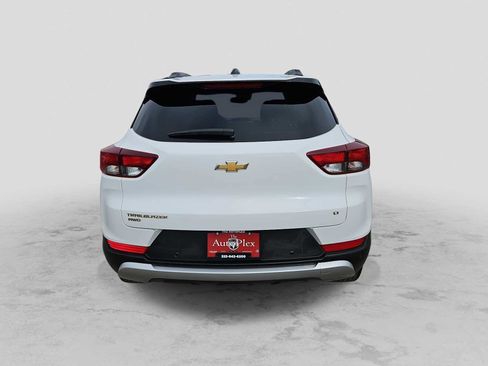 Used 2023 Chevrolet TrailBlazer LT w/ Convenience Package image 7