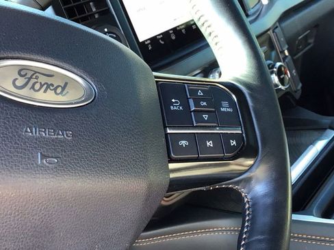 Used 2024 Ford F250 Platinum w/ FX4 Off-Road Package image 19