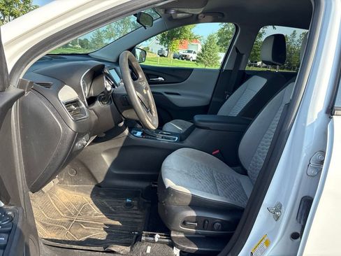 Used 2019 Chevrolet Equinox LS w/ LS Convenience Package AWD/4WD image 14