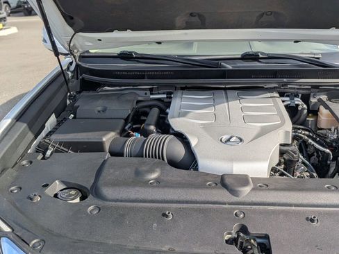 Used 2014 Lexus GX 460 image 31