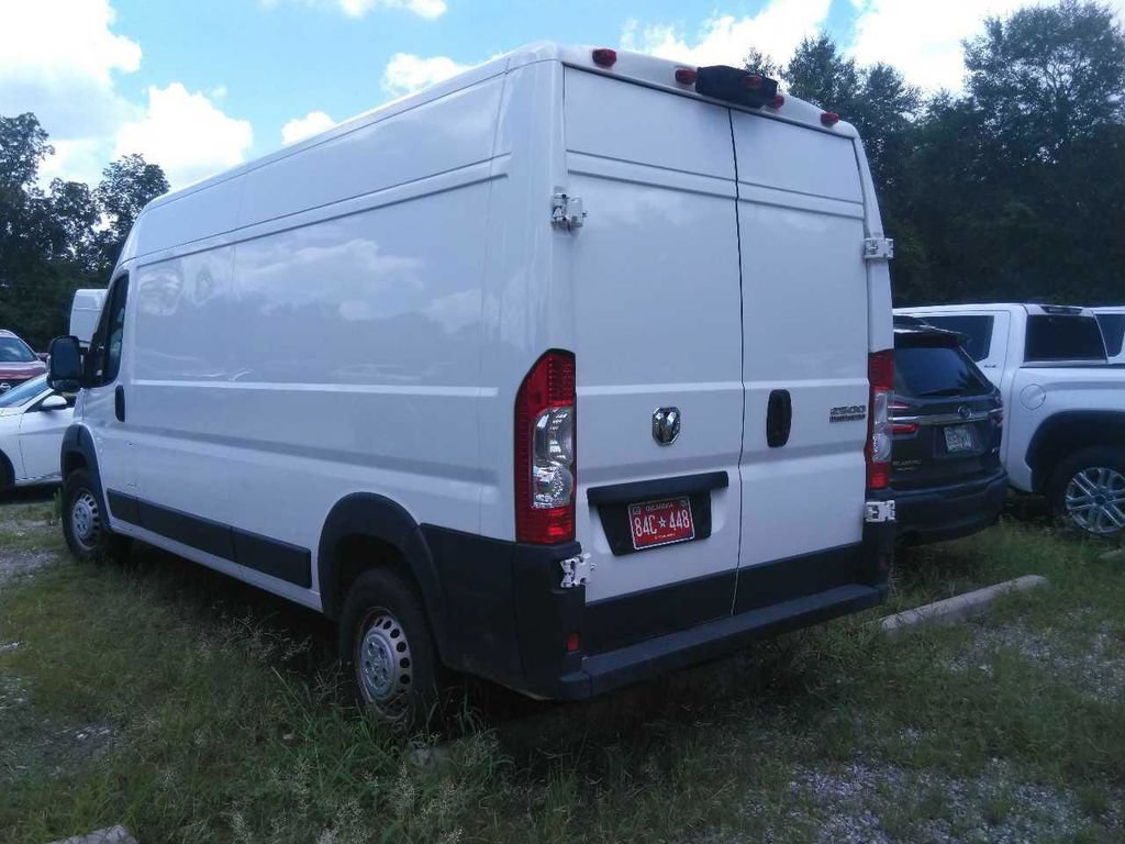 Used 2025 RAM ProMaster 2500 w/ Convenience Group FWD image 2