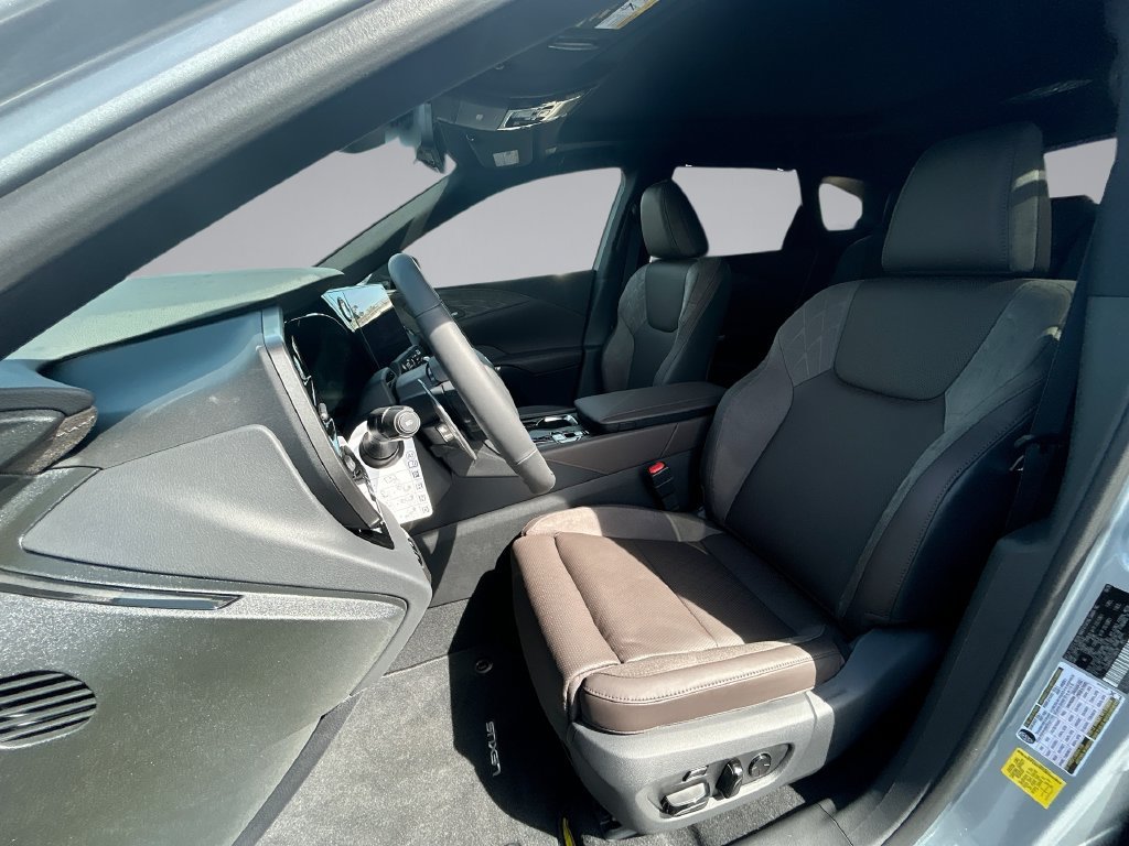 New 2026 Lexus RX 350 FWD w/ Convenience Package image 4
