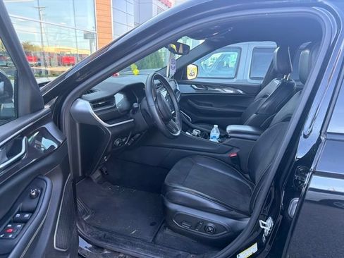Used 2022 Jeep Grand Cherokee L Laredo AWD/4WD image 9