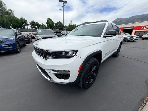 Used 2021 Jeep Grand Cherokee L Limited w/ Luxury Tech Group II AWD/4WD image 8