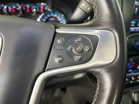 Used 2018 GMC Sierra 1500 SLT AWD/4WD image 17