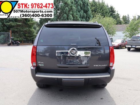 Used 2010 Cadillac Escalade Premium AWD/4WD image 8