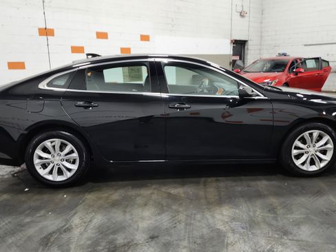 Used 2022 Chevrolet Malibu LT image 19