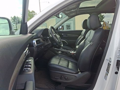 Used 2022 Kia Telluride EX w/ EX Premium Package AWD/4WD image 17