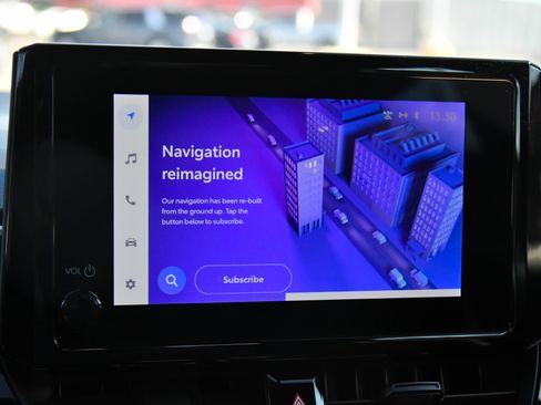 Used 2024 Toyota Corolla SE w/ SE Package image 23