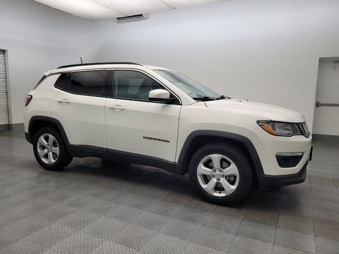 Used 2018 Jeep Compass Latitude image 11