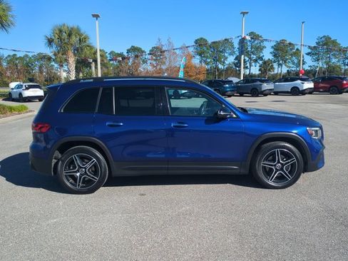 Used 2020 Mercedes-Benz GLB 250 w/ AMG Line image 4