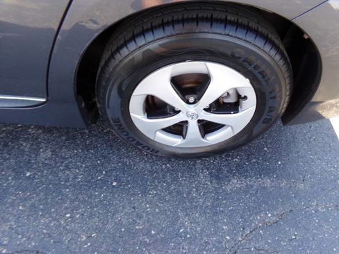 Used 2012 Toyota Prius Three image 34