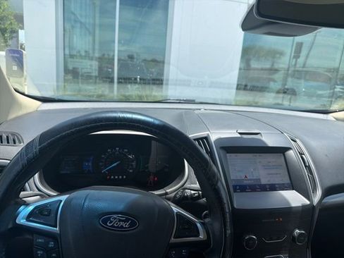Used 2019 Ford Edge SEL w/ Equipment Group 201A FWD image 21