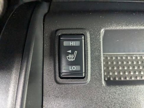 Used 2021 Nissan Titan PRO-4X w/ Pro-4x Convenience Package AWD/4WD image 19
