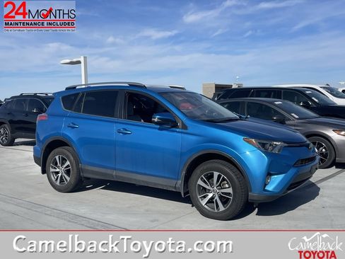 Used 2017 Toyota RAV4 XLE image 1