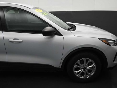 Certified 2025 Ford Escape Active w/ Cold Weather Package FWD image 11