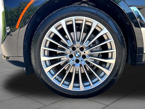 Certified 2025 BMW X7 xDrive40i AWD/4WD image 10