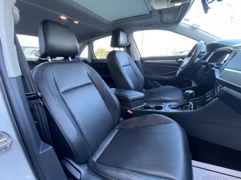 Used 2019 Volkswagen Jetta SE FWD image 13