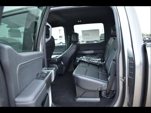 New 2025 Ford F150 Lariat w/ Equipment Group 502A High image 14