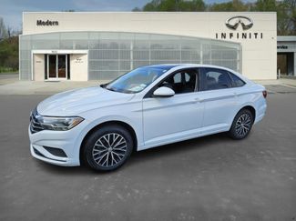 Used 2021 Volkswagen Jetta SE image 1