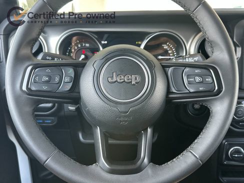 Used 2023 Jeep Wrangler Unlimited AWD/4WD image 24