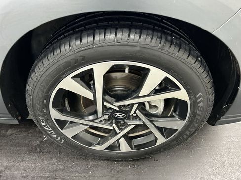 Used 2023 Hyundai Kona Limited AWD/4WD image 8